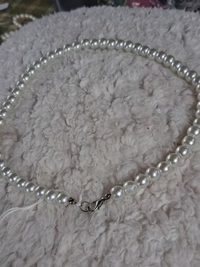 Classic White Pearl Bead Necklace